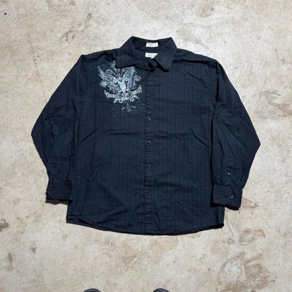 Men's Black Casual Button-Down Shirt with Graphic Detail